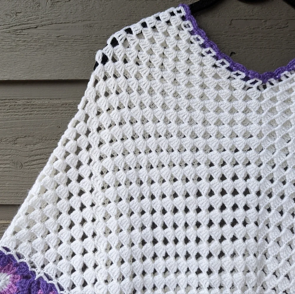 Handmade Knit Granny Square Border Pullover Shawl Poncho White Purple Lavender